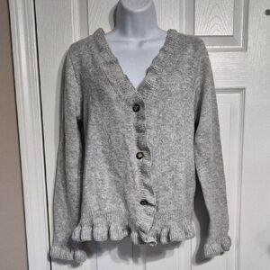 Brand Unknown Light Gray Cardigan Button With Scalloped Edge Sweater Size S NWOT